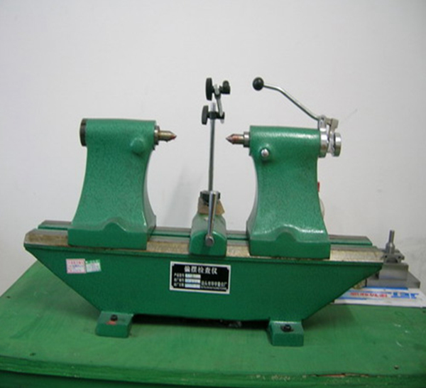 高精度偏摆检查仪